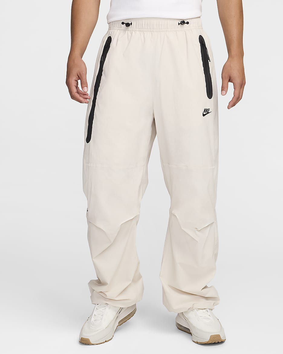送料無料】NIKE TECH WOVEN OPEN HEM PANT-MEDIUM OLIVE - FIVESTAR